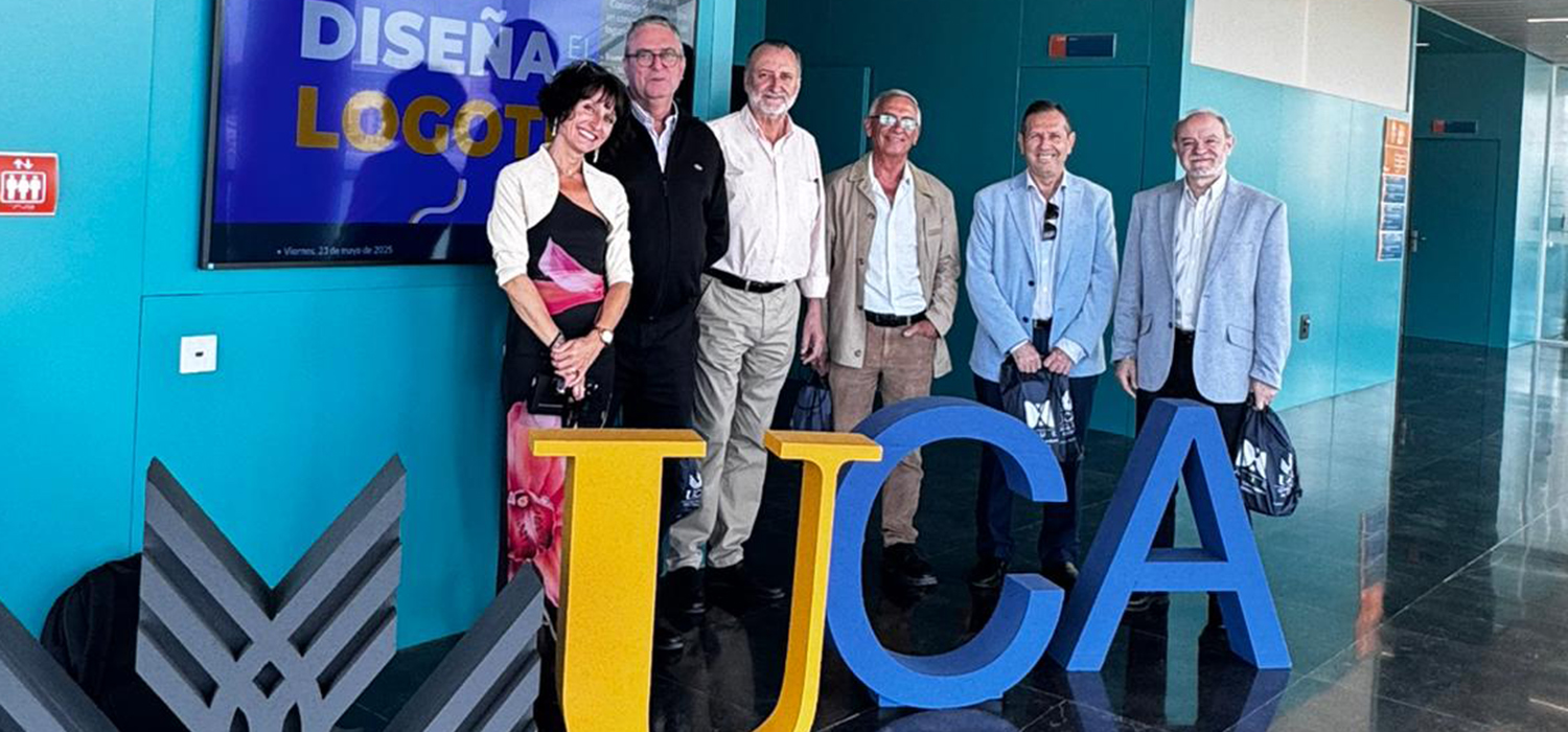 La Escuela Técnica Superior de Ingeniería de Algeciras homenajea a los egresados de su primera promoción